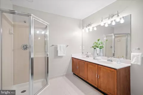 Bath - 8323 Ridge Crossing Ln, Springfield, VA 22152 photo 1 of 4