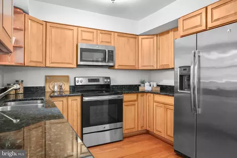 6903 Spelman Dr, Springfield, VA 22153 photo 4