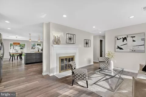 7911 Martha Washington St, Alexandria, VA 22309