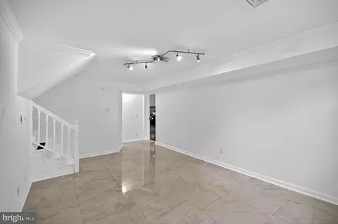 Living - 7403 Charlotte St, Springfield, VA 22150 photo 5 of 5