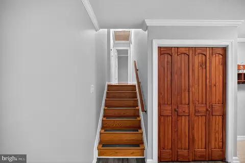 Entry Way - 7403 Charlotte St, Springfield, VA 22150 photo 2 of 2