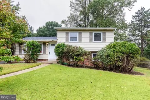 5604 Hilldale Dr, Alexandria, VA 22310