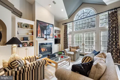 Living - 7414 Old Maple Sq, Mclean, VA 22102 photo 3 of 6