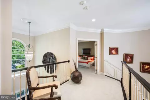 Entry Way - 7414 Old Maple Sq, Mclean, VA 22102 photo 7 of 8