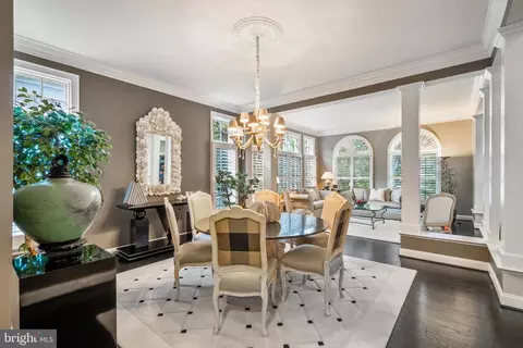 Dining - 7414 Old Maple Sq, Mclean, VA 22102 photo 3 of 4