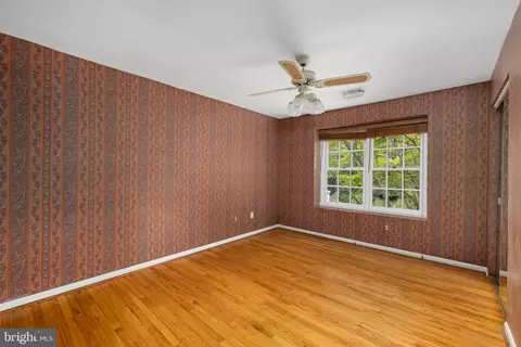 9023 Streamview Ln, Vienna, VA 22182 photo 19