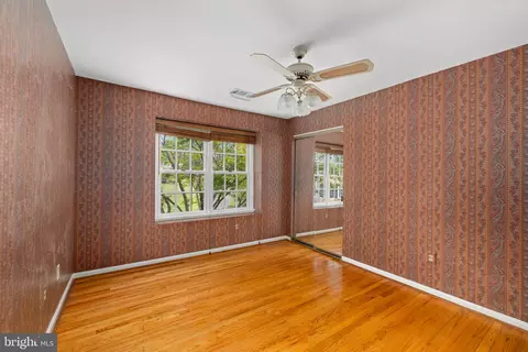9023 Streamview Ln, Vienna, VA 22182 photo 20