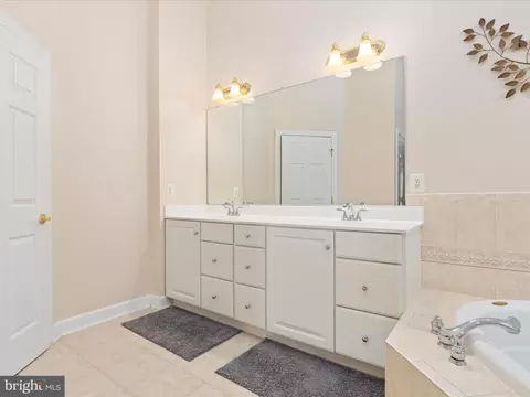 8590 Beatrice Ct, Springfield, VA 22152 photo 25
