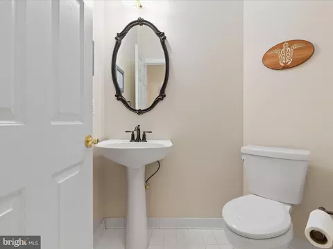 8590 Beatrice Ct, Springfield, VA 22152 photo 19