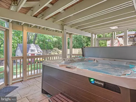 8590 Beatrice Ct, Springfield, VA 22152 photo 59