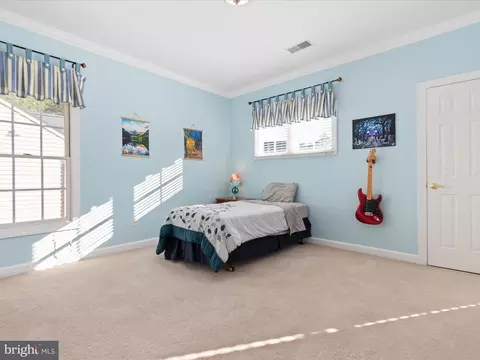 8590 Beatrice Ct, Springfield, VA 22152 photo 34