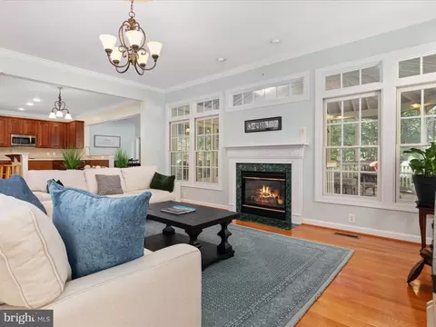 8590 Beatrice Ct, Springfield, VA 22152 photo 18