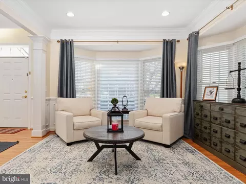 8590 Beatrice Ct, Springfield, VA 22152 photo 5