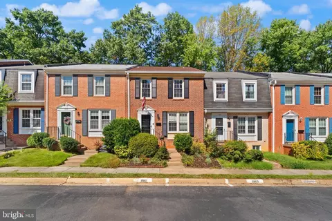 11961 Heathcote Ct, Reston, VA 20191