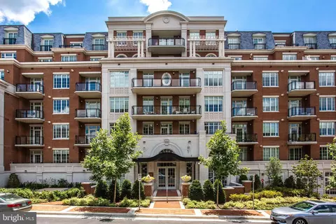 6900 Fleetwood Rd #708, Mclean, VA 22101