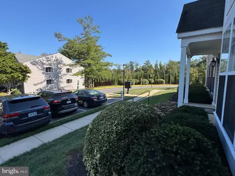 7716 Lexton Pl #C, Springfield, VA 22152 photo 2