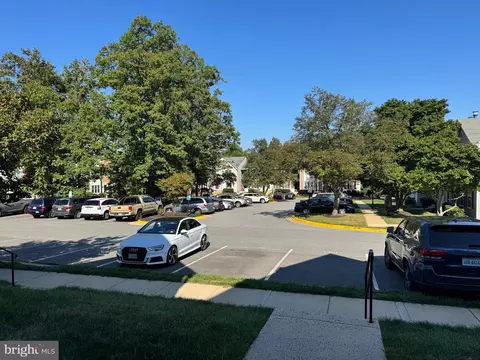 7716 Lexton Pl #C, Springfield, VA 22152 photo 3
