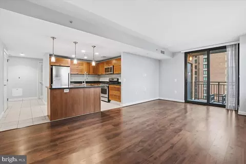 2451 Midtown Ave #713, Alexandria, VA 22303