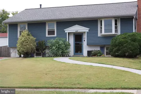 418 Florida Ave, Herndon, VA 20170