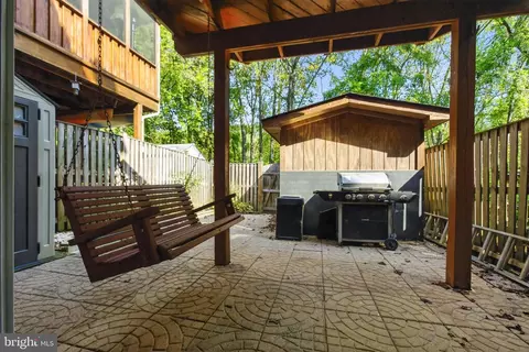 Exterior - 5702 Mason Bluff Dr, Burke, VA 22015 photo 5 of 5