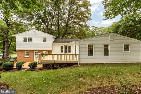 9107 Joyce Phillip Ct, Springfield, VA 22153 photo 2
