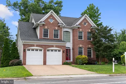6424 S Street St S, Falls Church, VA 22042