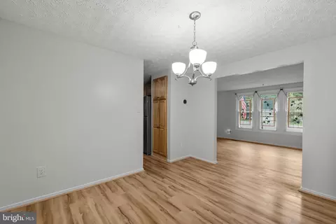7757 Tara Heights Pl, Springfield, VA 22153 photo 11