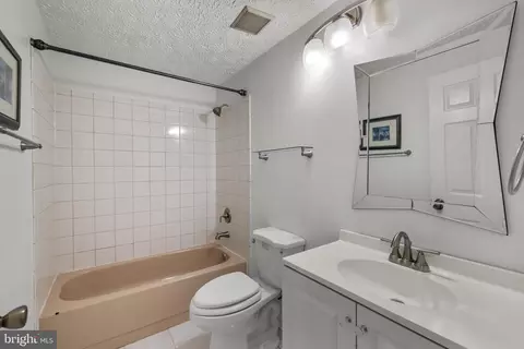 7757 Tara Heights Pl, Springfield, VA 22153 photo 25