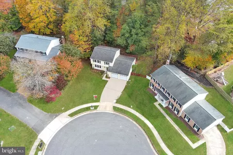 7757 Tara Heights Pl, Springfield, VA 22153 photo 4
