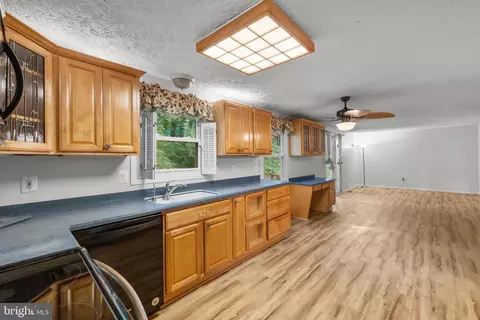 7757 Tara Heights Pl, Springfield, VA 22153 photo 12
