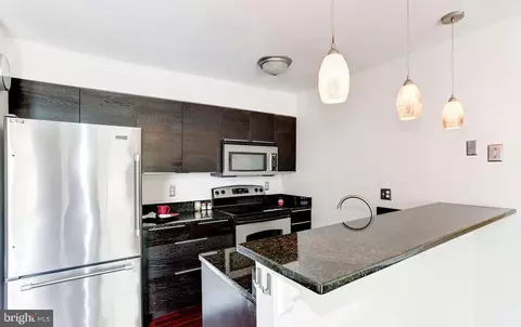 5376 Bedford Ter #76D, Alexandria, VA 22309