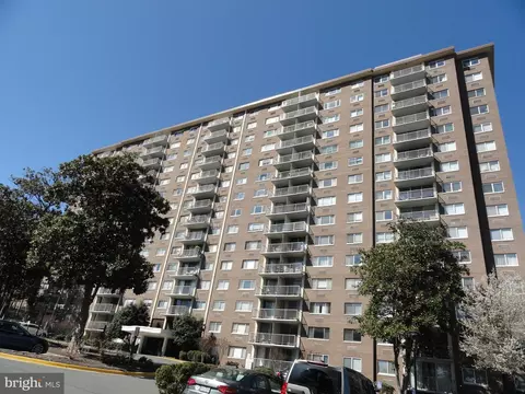 2059 Huntington Ave #908, Alexandria, VA 22303