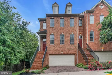 3034 Fallswood Glen Ct, Falls Church, VA 22044
