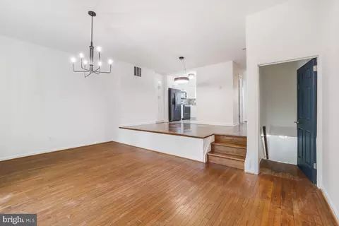 2134 Golf Course Dr, Reston, VA 20191 photo 21