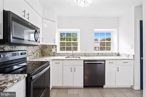 2134 Golf Course Dr, Reston, VA 20191 photo 13