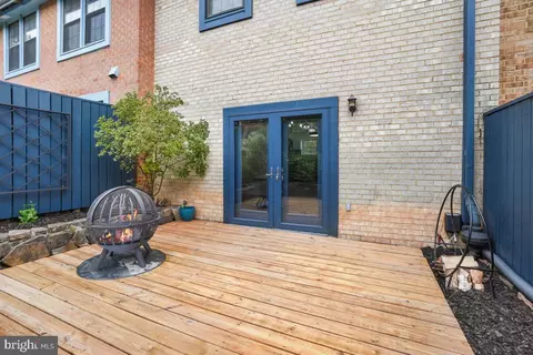 2134 Golf Course Dr, Reston, VA 20191 photo 49