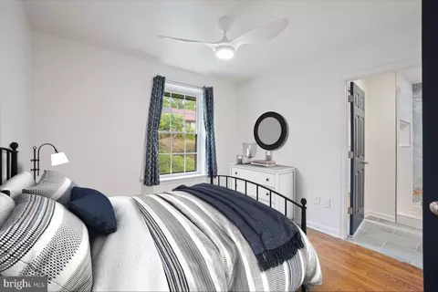 2134 Golf Course Dr, Reston, VA 20191 photo 32