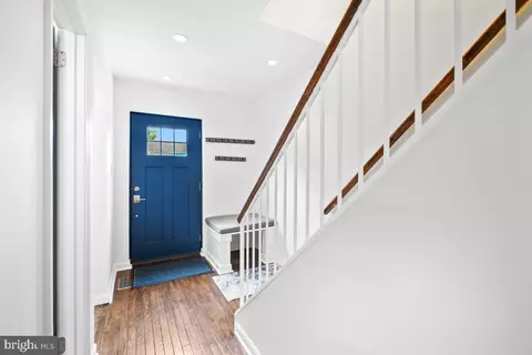 2134 Golf Course Dr, Reston, VA 20191 photo 4