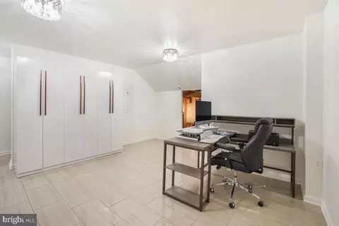 2134 Golf Course Dr, Reston, VA 20191 photo 42