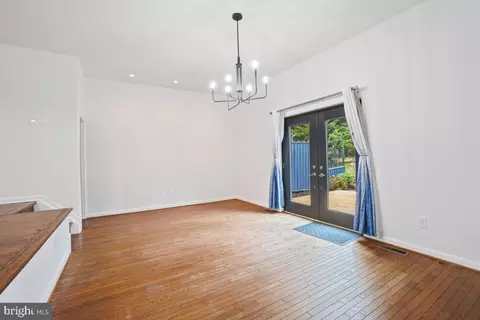 2134 Golf Course Dr, Reston, VA 20191 photo 22
