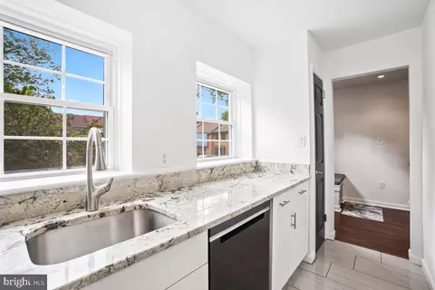 2134 Golf Course Dr, Reston, VA 20191 photo 16