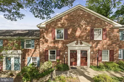 8336 Forrester Blvd #448, Springfield, VA 22152