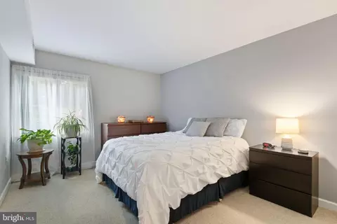 Bedroom - 1532 Northgate Sq #1A, Reston, VA 20190 photo 1 of 2