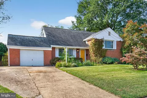 6903 Floyd Ave, Springfield, VA 22150