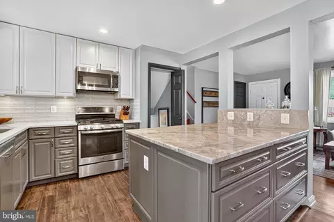 6903 Floyd Ave, Springfield, VA 22150 photo 8