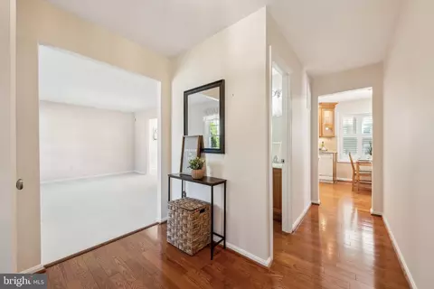 Entry Way - 8312 Timber Brook Ln, Springfield, VA 22153 photo 2 of 2