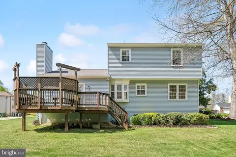 Exterior - 8312 Timber Brook Ln, Springfield, VA 22153 photo 5 of 7
