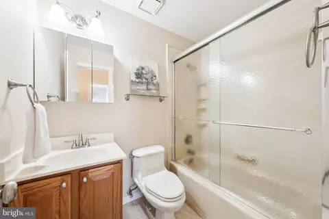 Bath - 8312 Timber Brook Ln, Springfield, VA 22153 photo 2 of 2