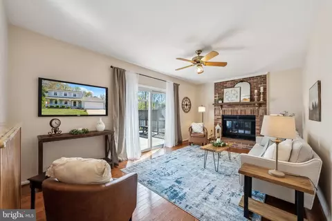 Living - 8312 Timber Brook Ln, Springfield, VA 22153 photo 4 of 5