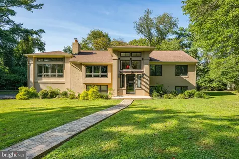 6114 Ramshorn Pl, Mclean, VA 22101